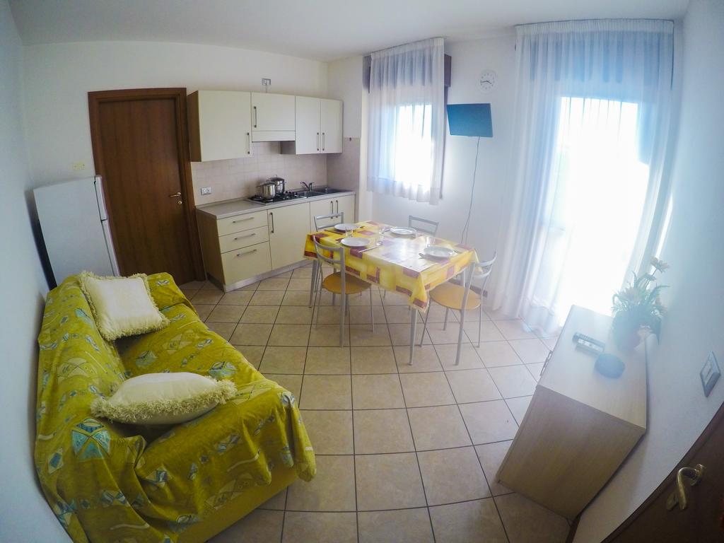 Residence Mediterraneo - Agenzia Cocal Caorle Chambre photo